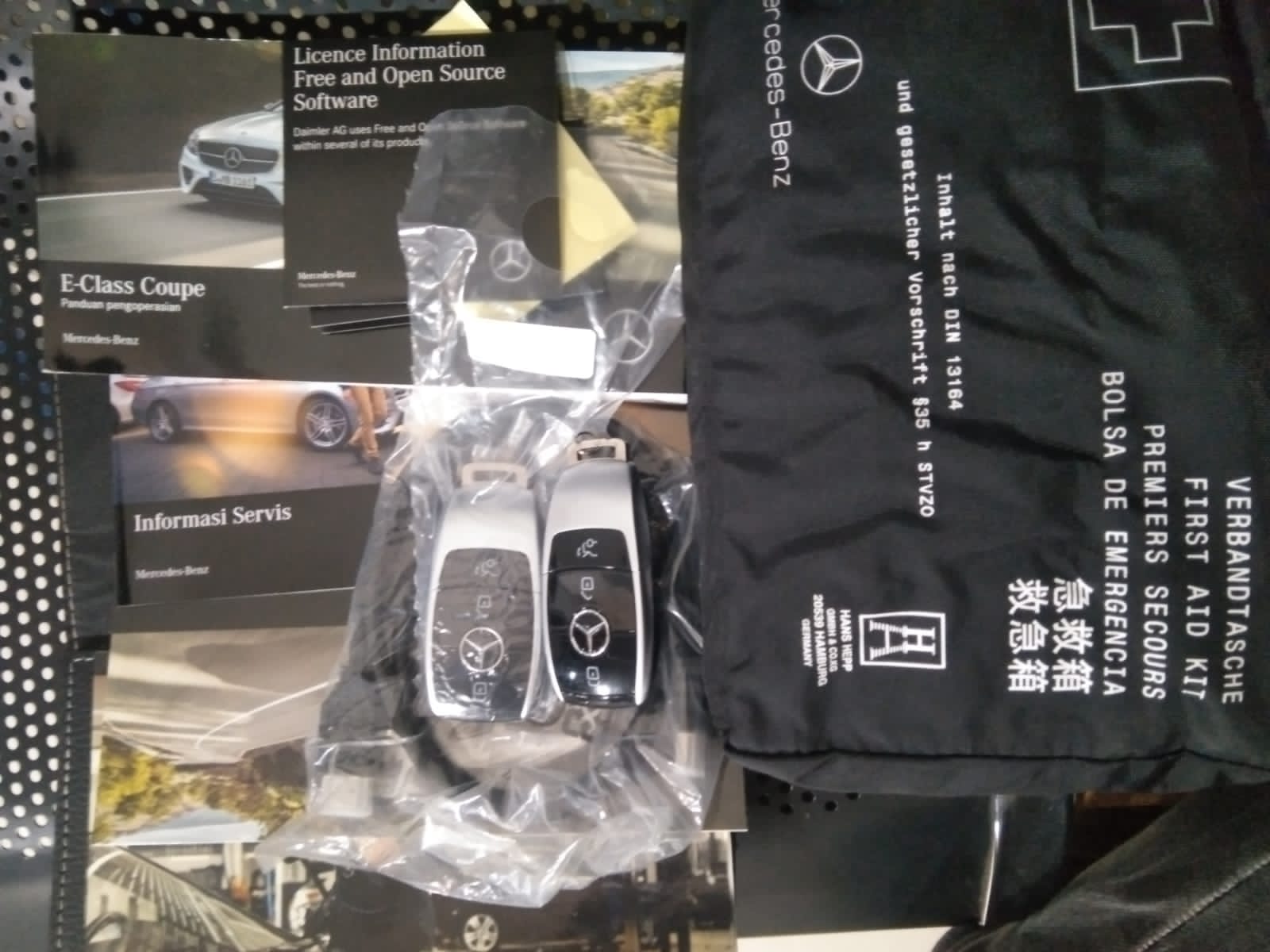 2019 Mercedes Benz E-Class  E 300 Coupe AMG Line 2019 Mercedes Benz E-Class  E 300 Coupe AMG Line