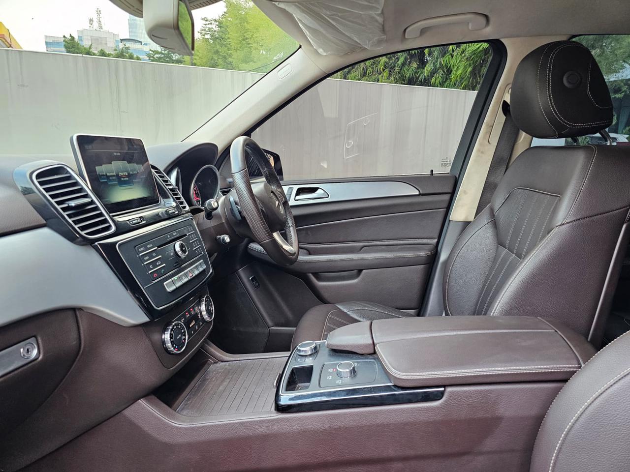 2016 Mercedes Benz GLE-Class  400 Exclusive 2016 Mercedes Benz GLE-Class  400 Exclusive