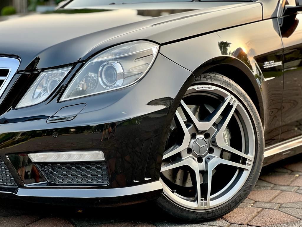 2010 Mercedes Benz E-Class  AMG E 63 S 4MATIC+ 2010 Mercedes Benz E-Class  AMG E 63 S 4MATIC+