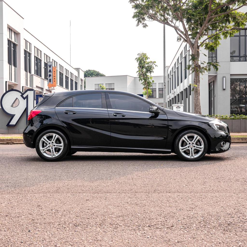 2013 Mercedes Benz A-Class 200 URBAN 2013 Mercedes Benz A-Class 200 URBAN