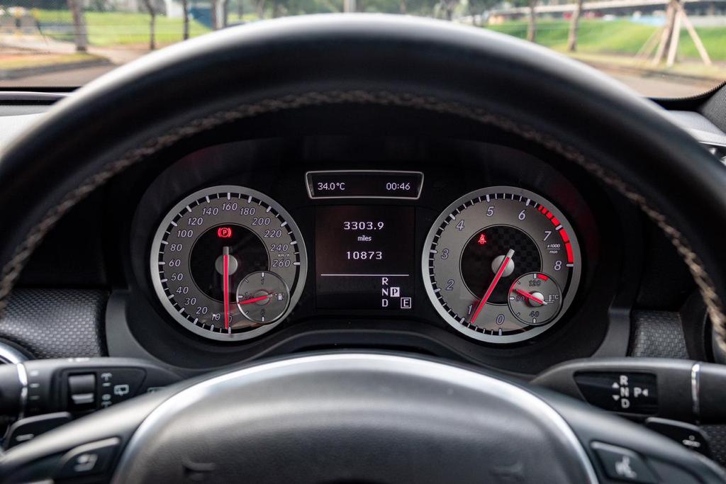 2013 Mercedes Benz A-Class 200 URBAN 2013 Mercedes Benz A-Class 200 URBAN