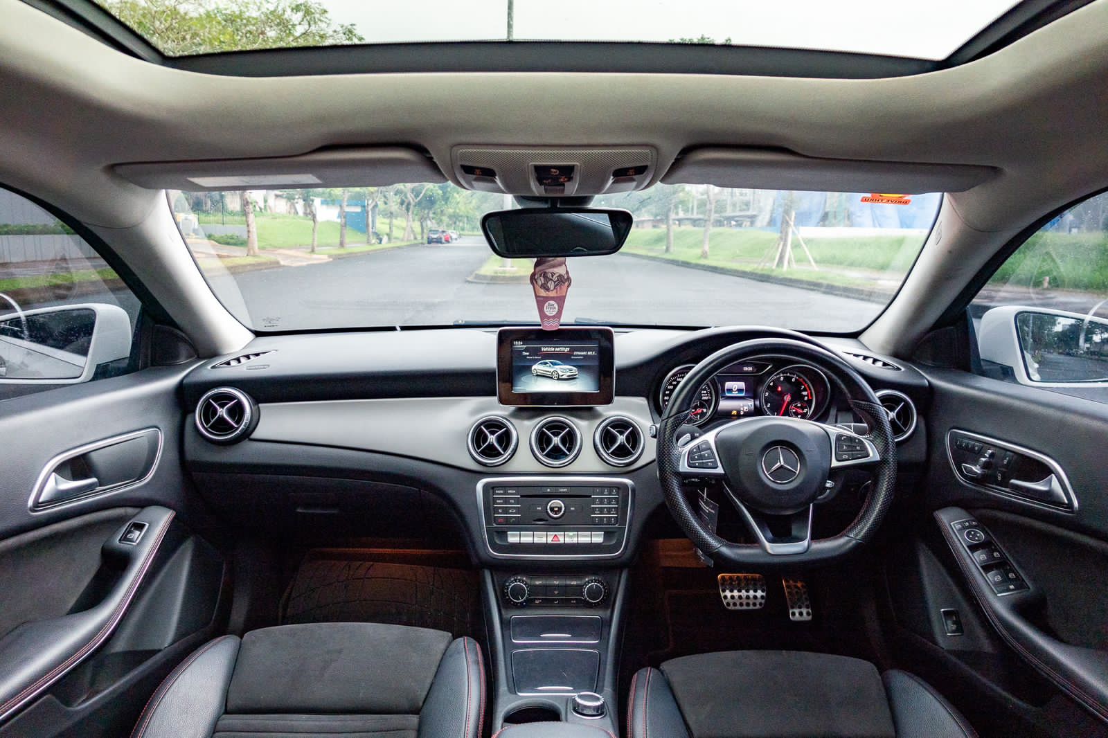 2017 Mercedes Benz CLA-Class  200 AMG Line 2017 Mercedes Benz CLA-Class  200 AMG Line