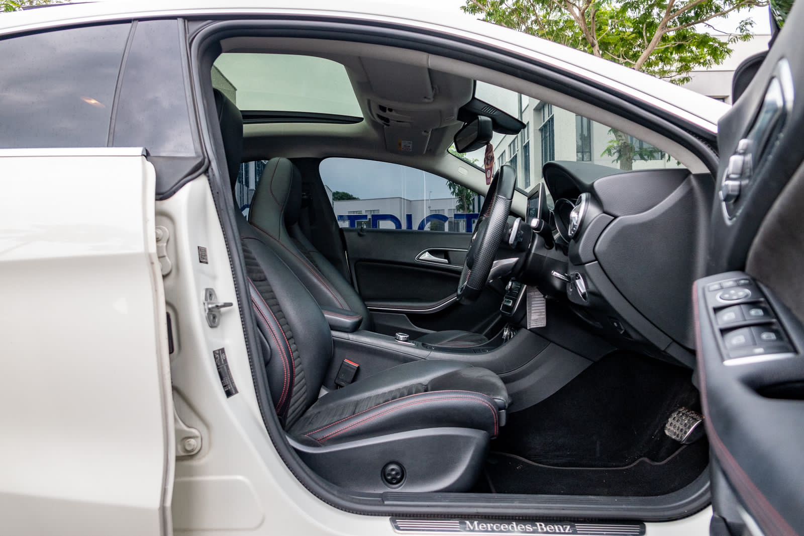 2017 Mercedes Benz CLA-Class  200 AMG Line 2017 Mercedes Benz CLA-Class  200 AMG Line