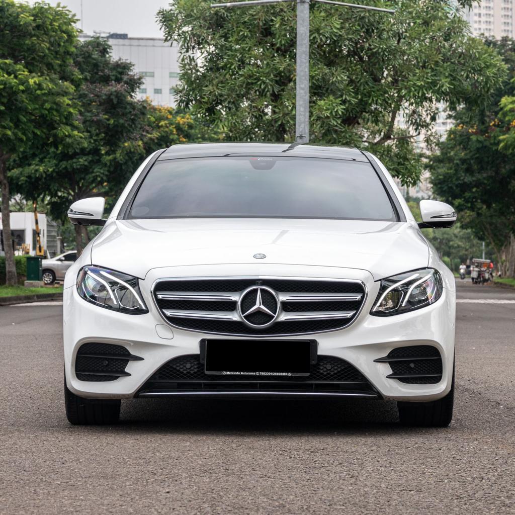 2017 Mercedes Benz E-Class  E 300 AMG Line