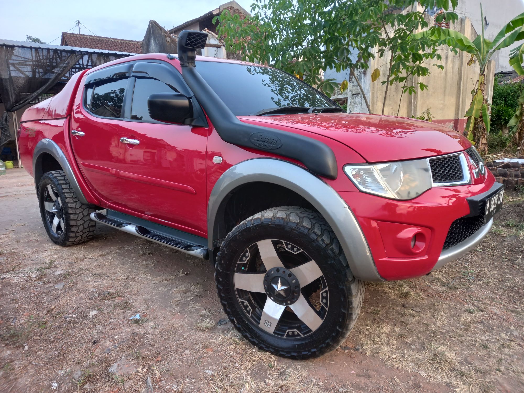 2013 Mitsubishi Strada Triton 2013 Mitsubishi Strada Triton