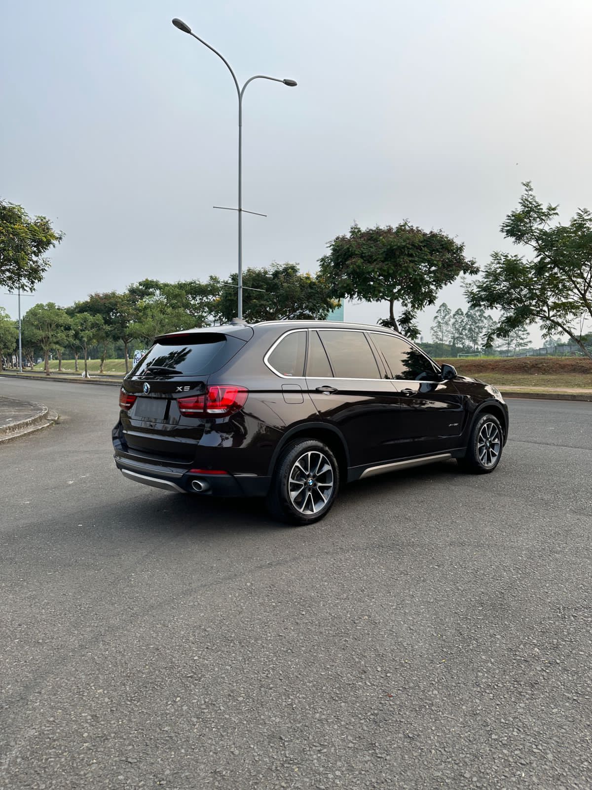 2015 BMW X5 3.0L AT BENSIN 2015 BMW X5 3.0L AT BENSIN