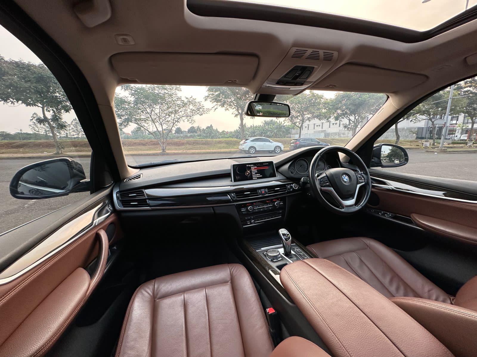 2015 BMW X5 3.0L AT BENSIN 2015 BMW X5 3.0L AT BENSIN