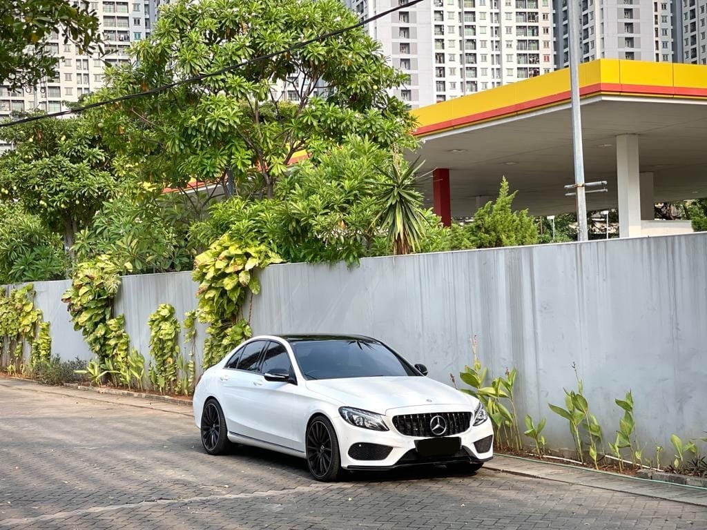 Second Hand 2014 Mercedes Benz C-Class Sedan C 200 Avantgarde Line Second Hand 2014 Mercedes Benz C-Class Sedan C 200 Avantgarde Line