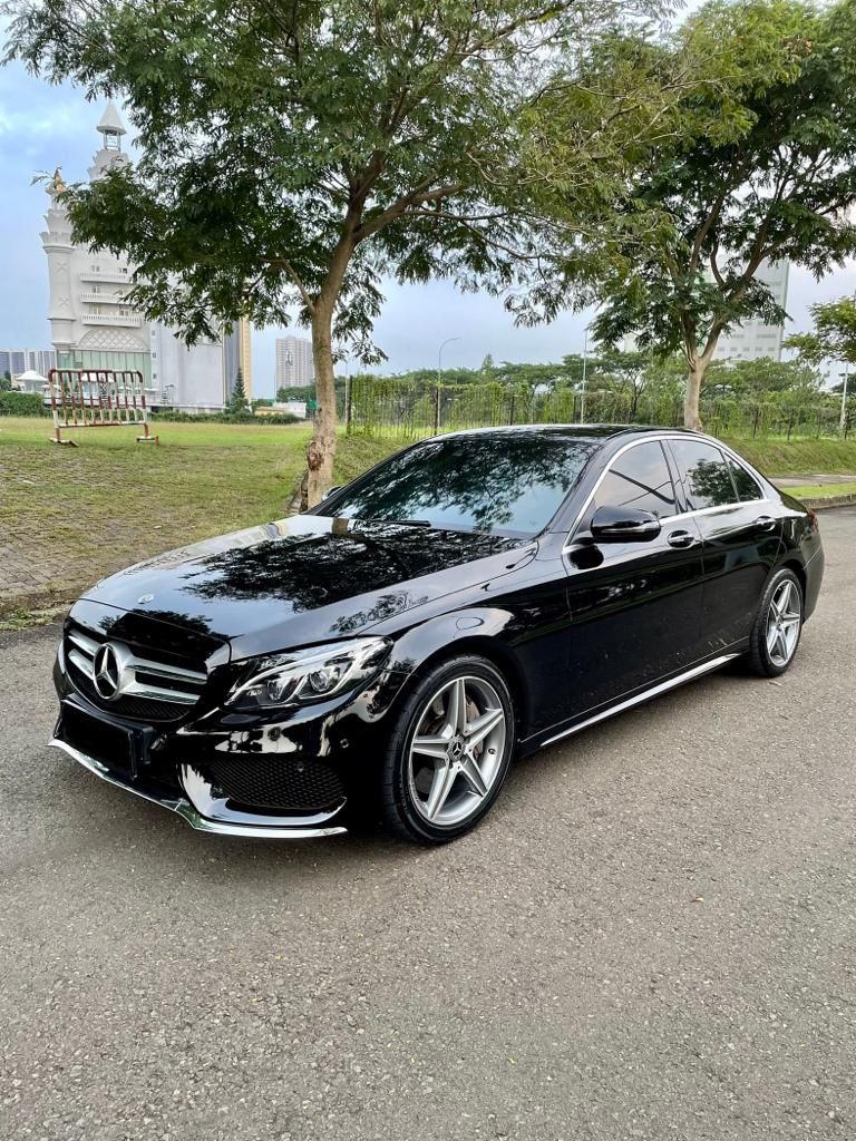 2017 Mercedes Benz C-Class Sedan C 300 AMG Line 2017 Mercedes Benz C-Class Sedan C 300 AMG Line