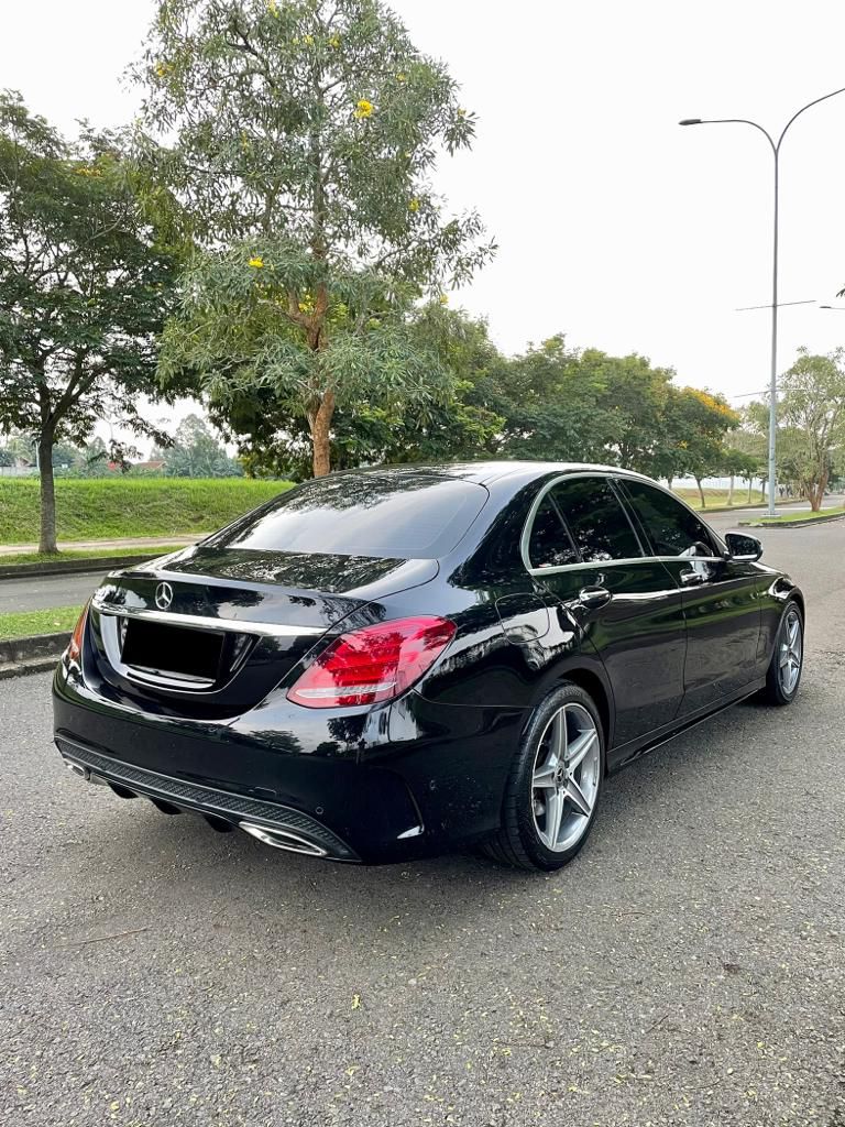 2017 Mercedes Benz C-Class Sedan C 300 AMG Line 2017 Mercedes Benz C-Class Sedan C 300 AMG Line