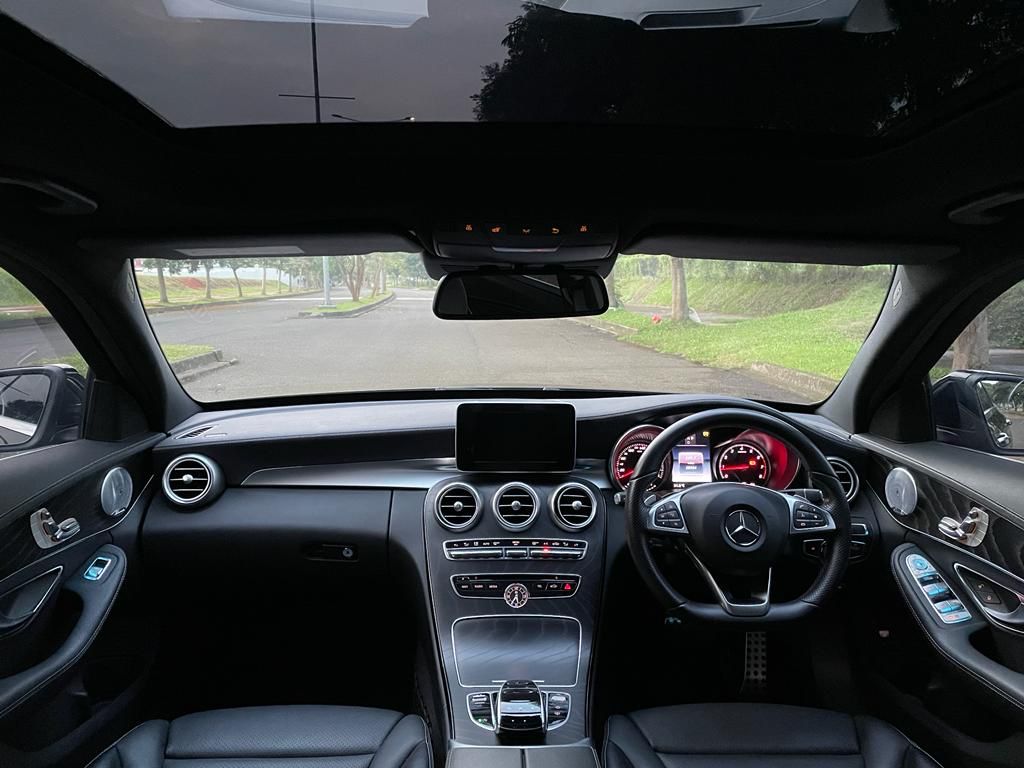 2017 Mercedes Benz C-Class Sedan C 300 AMG Line 2017 Mercedes Benz C-Class Sedan C 300 AMG Line