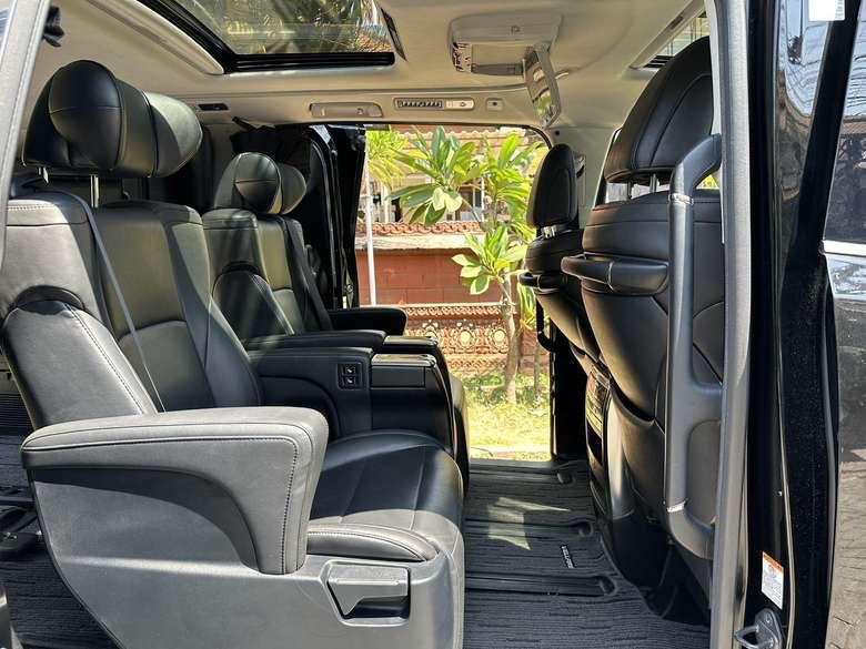 2017 Toyota Vellfire 2017 Toyota Vellfire