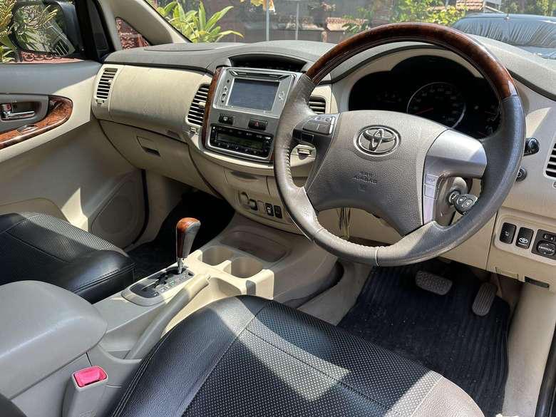 2015 Toyota Kijang Innova 2015 Toyota Kijang Innova