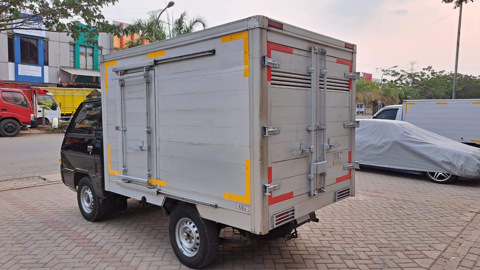 2016 Mitsubishi Colt L300 2016 Mitsubishi Colt L300