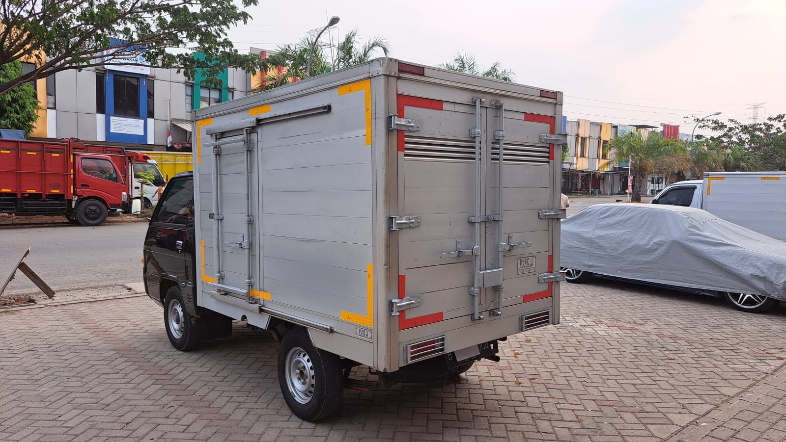 2016 Mitsubishi Colt L300 2016 Mitsubishi Colt L300