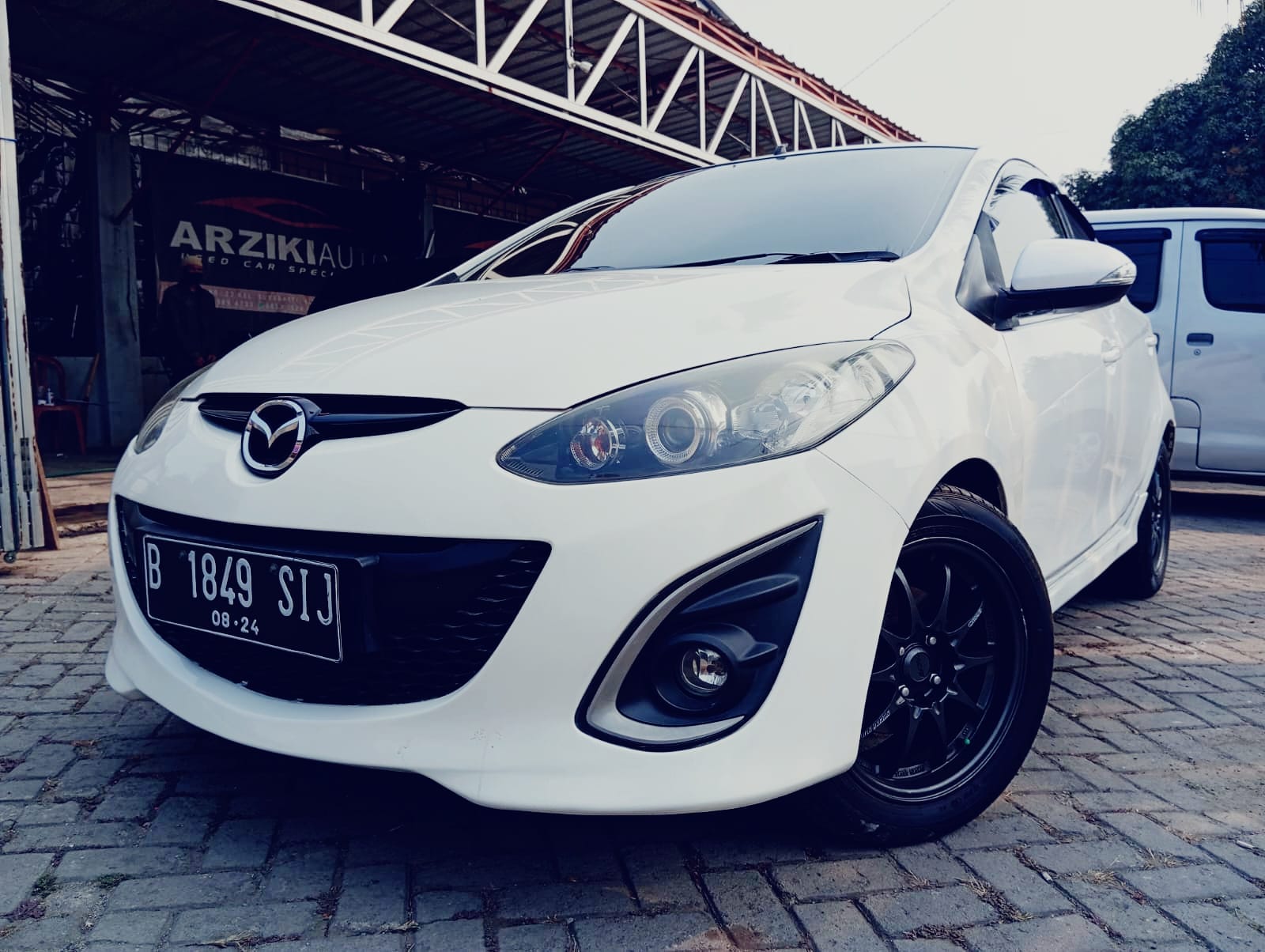 2013 Mazda 2