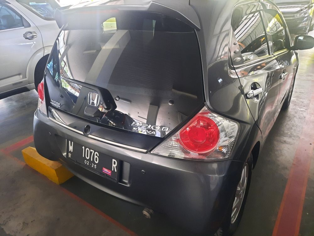2015 Toyota Kijang Innova REBORN 2.4 G MT DIESEL REBORN 2.4 G MT DIESEL tua