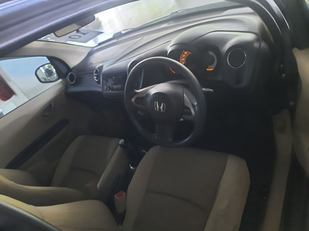 Dijual 2015 Toyota Kijang Innova REBORN 2.4 G MT DIESEL REBORN 2.4 G MT DIESEL Bekas