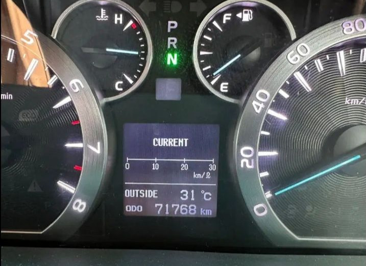 2012 Toyota Alphard 2012 Toyota Alphard