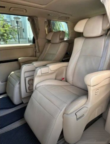 2012 Toyota Alphard 2012 Toyota Alphard