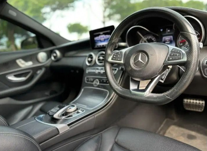 2015 Mercedes Benz C-Class Sedan 2015 Mercedes Benz C-Class Sedan
