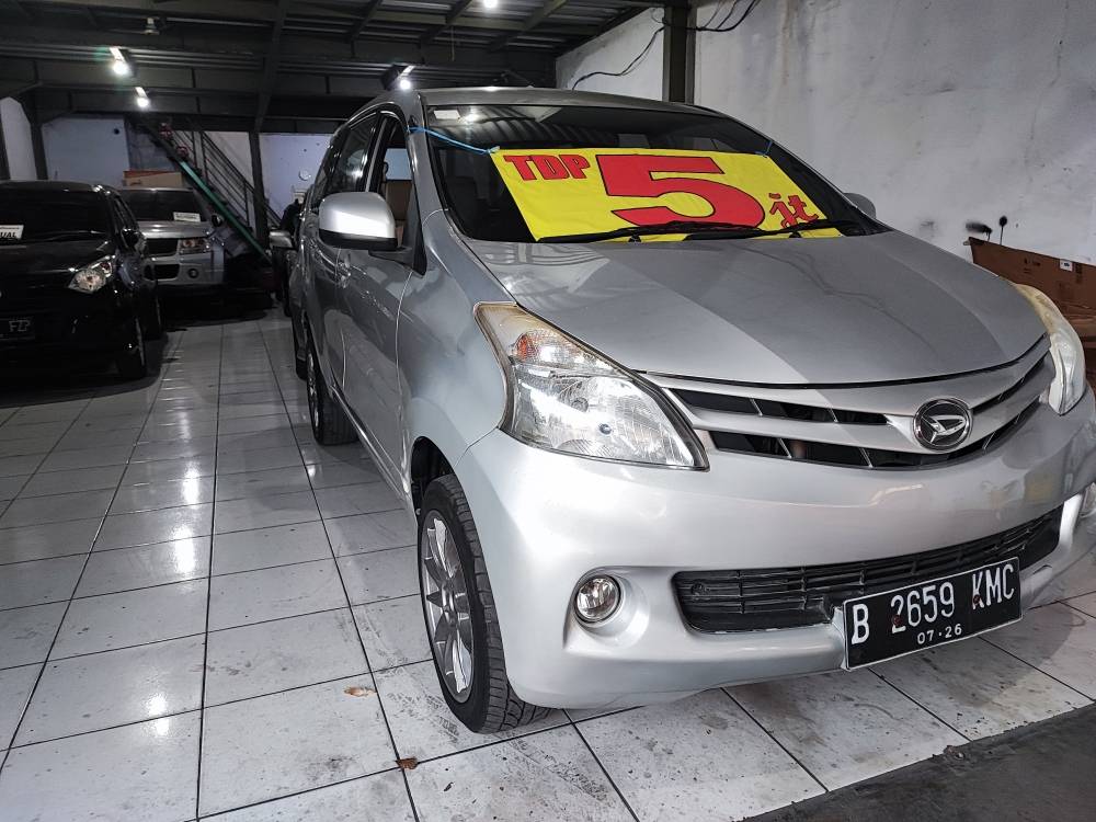 Used 2013 Daihatsu Xenia  1.0 M MT DELUXE 1.0 M MT DELUXE