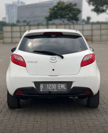 2013 Mazda 2 Sedan 2013 Mazda 2 Sedan