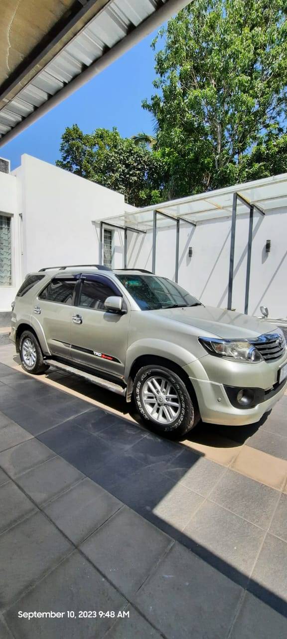 2011 Toyota Fortuner 2011 Toyota Fortuner