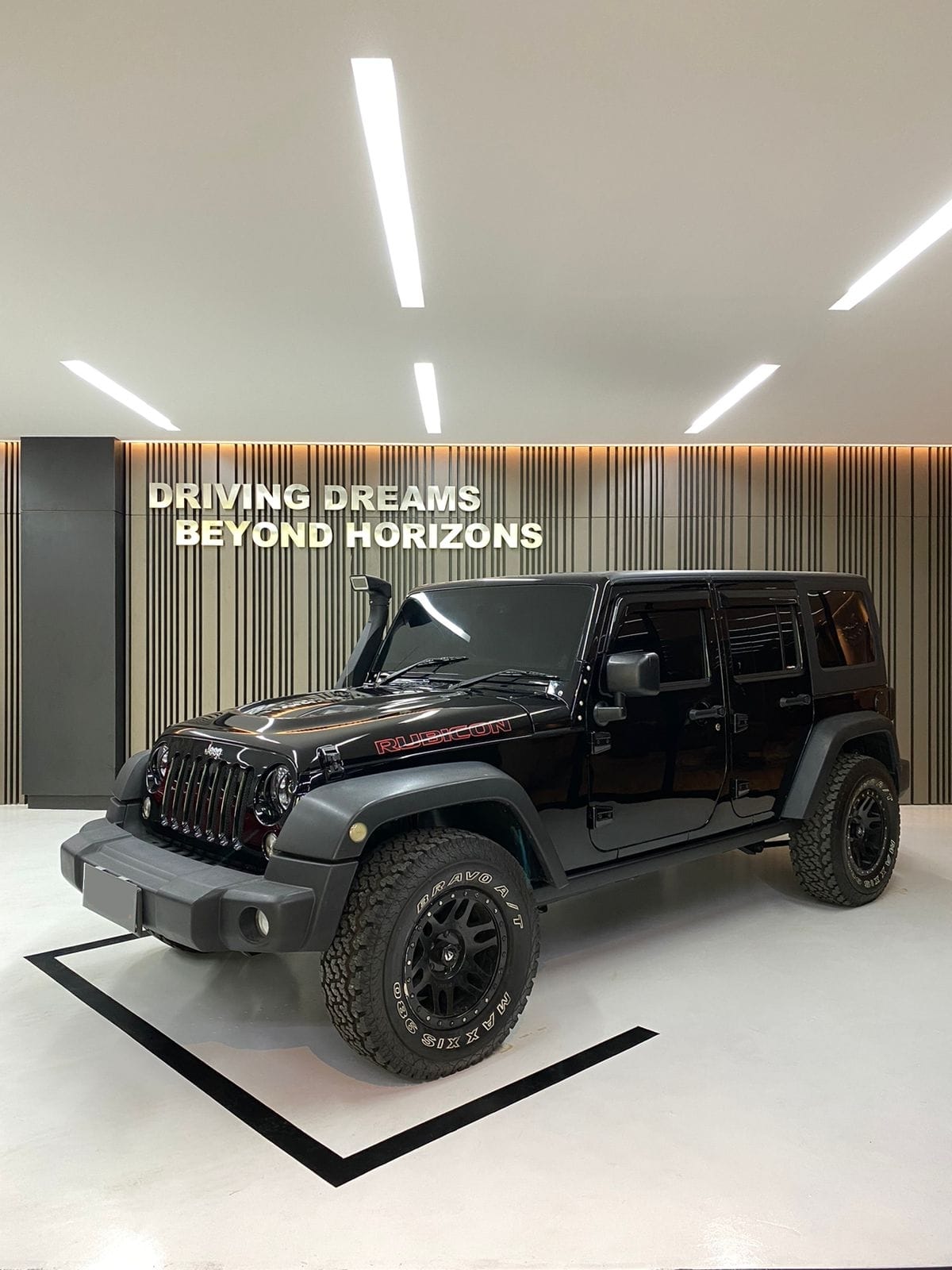 Second Hand 2014 Jeep Wrangler Rubicon 3.6L AT 4 D Second Hand 2014 Jeep Wrangler Rubicon 3.6L AT 4 D