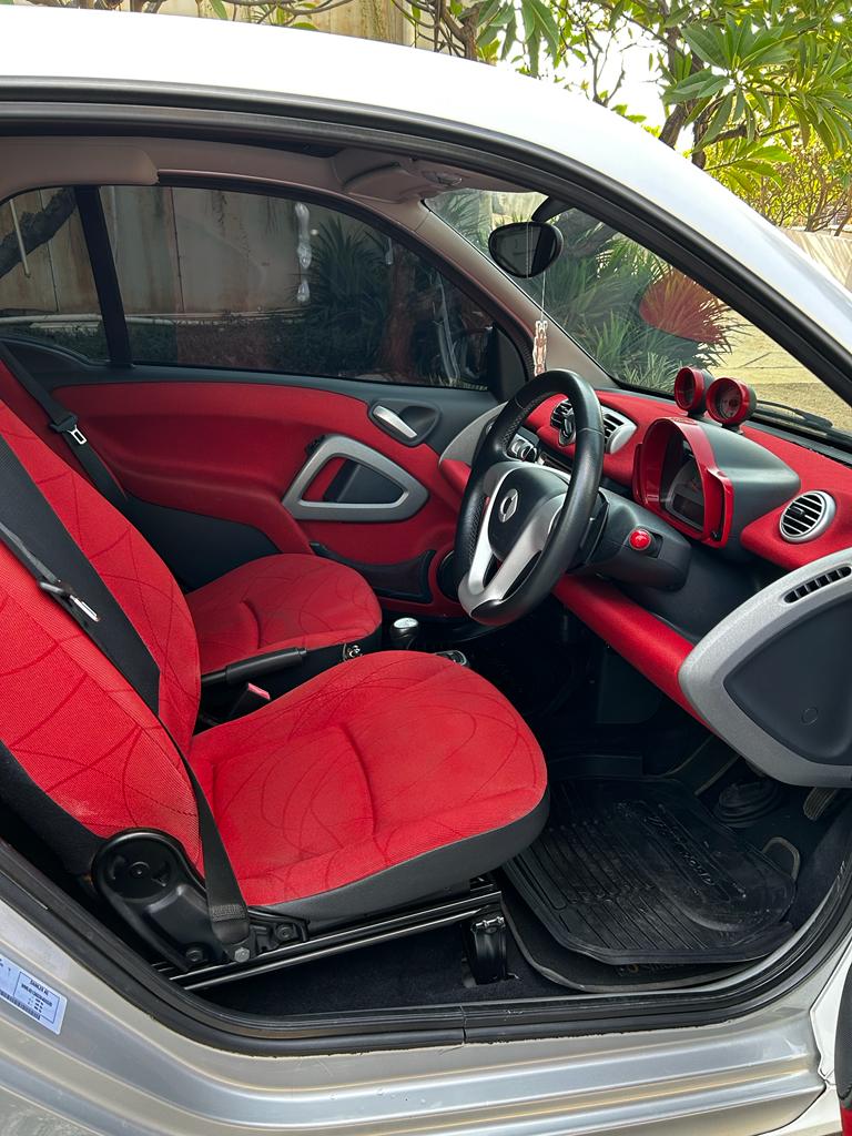 2011 Smart Fortwo COUPE PASSION A/T 2011 Smart Fortwo COUPE PASSION A/T