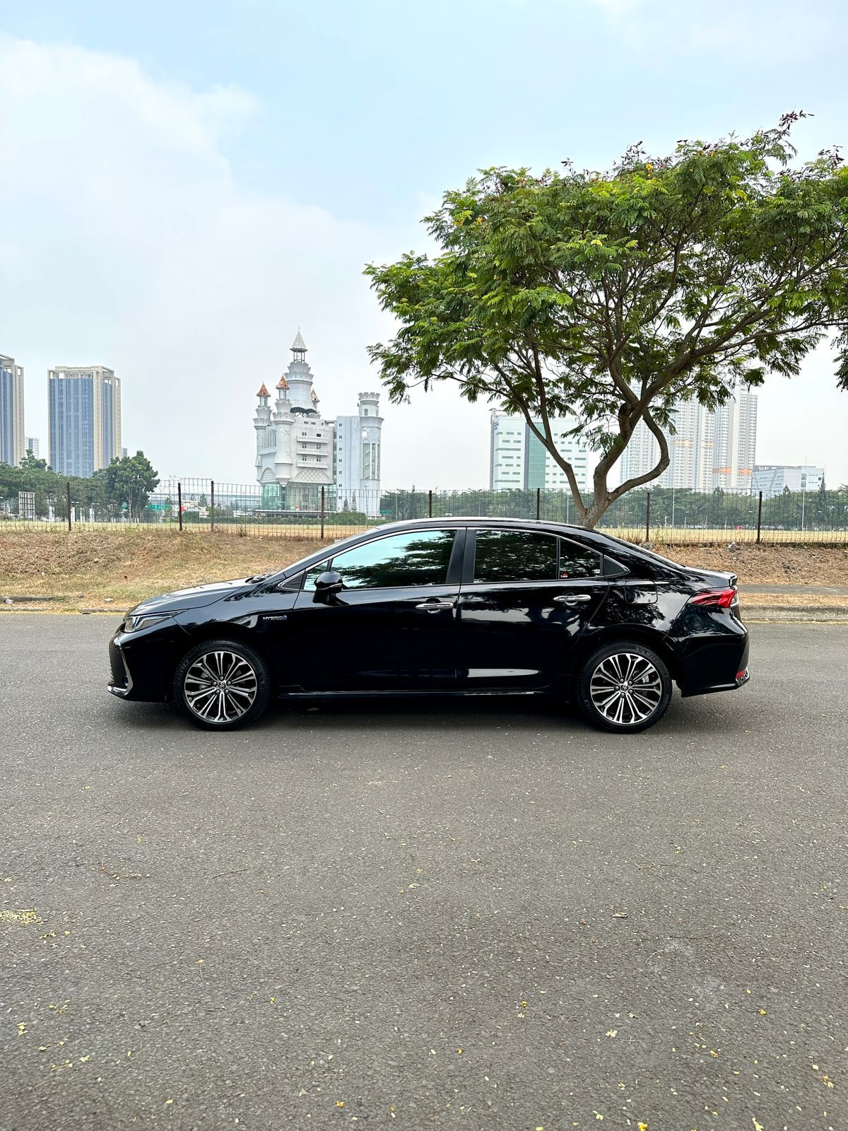 2021 Toyota Corolla Altis 1.8 HEV 2021 Toyota Corolla Altis 1.8 HEV