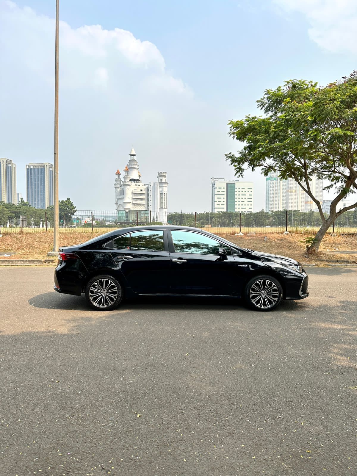 2021 Toyota Corolla Altis 1.8 HEV 2021 Toyota Corolla Altis 1.8 HEV