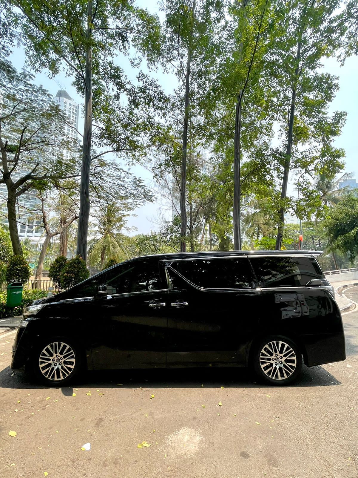 2015 Toyota Vellfire  2.5 G AT LIMITED 2015 Toyota Vellfire  2.5 G AT LIMITED