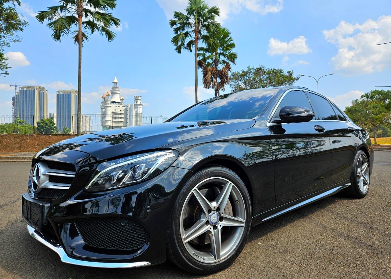 2017 Mercedes Benz C-Class Sedan C 250 AMG Bekas 2017 Mercedes Benz C-Class Sedan C 250 AMG Bekas