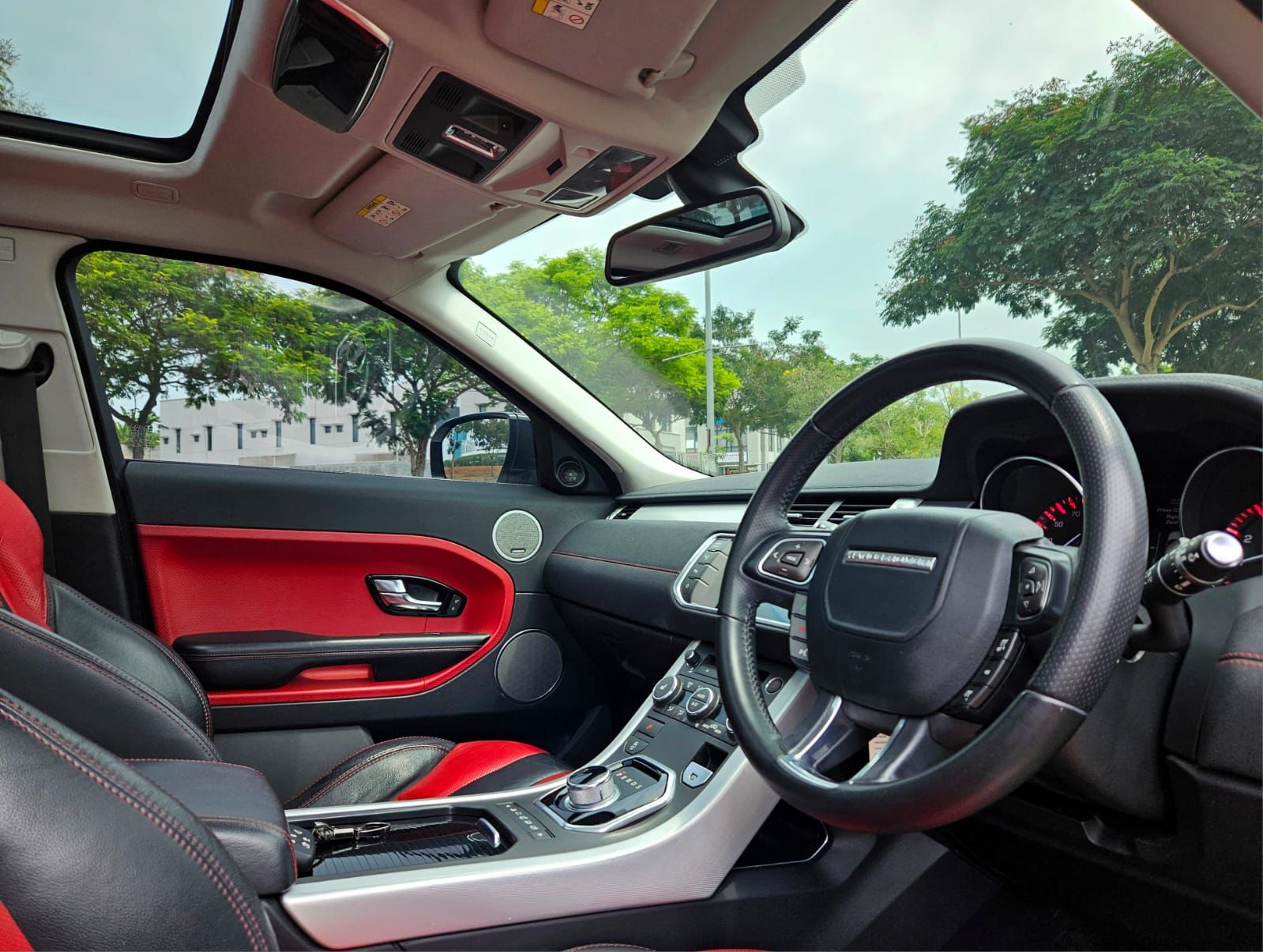 2013 Land Rover Range Rover Evoque EVOQUE 2.0 L Si 4 DYNAMIC 2013 Land Rover Range Rover Evoque EVOQUE 2.0 L Si 4 DYNAMIC