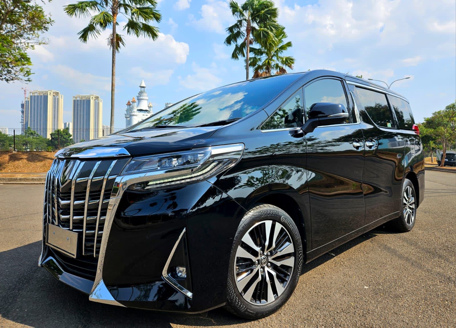 2021 Toyota Alphard  2.5 G A/T Bekas 2021 Toyota Alphard  2.5 G A/T Bekas