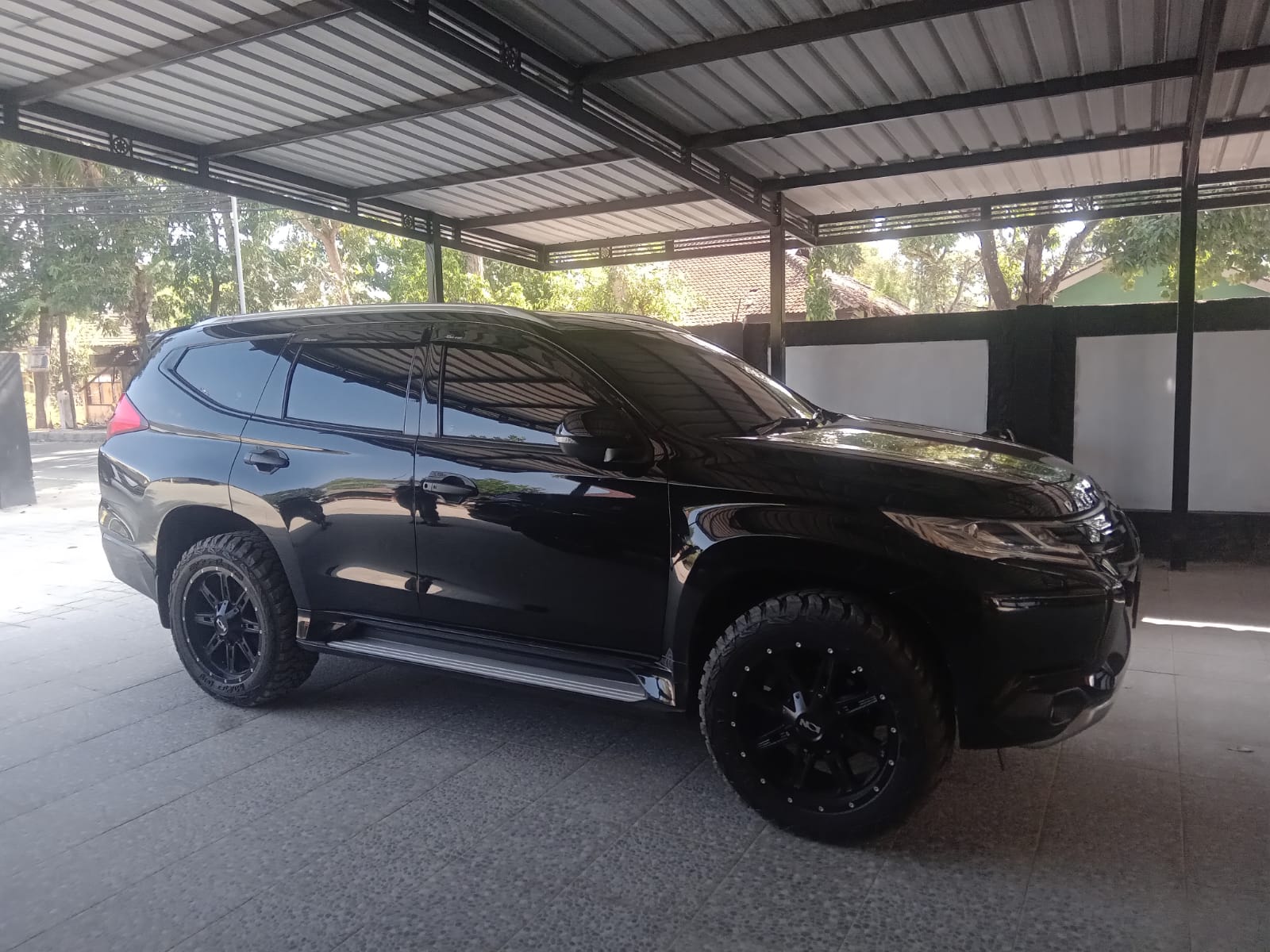 2017 Mitsubishi Pajero Sport 2017 Mitsubishi Pajero Sport