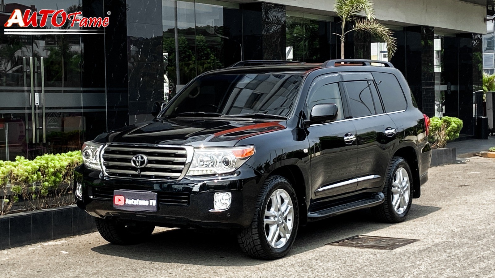 2010 Toyota Land Cruiser  Bekas 2010 Toyota Land Cruiser  Bekas