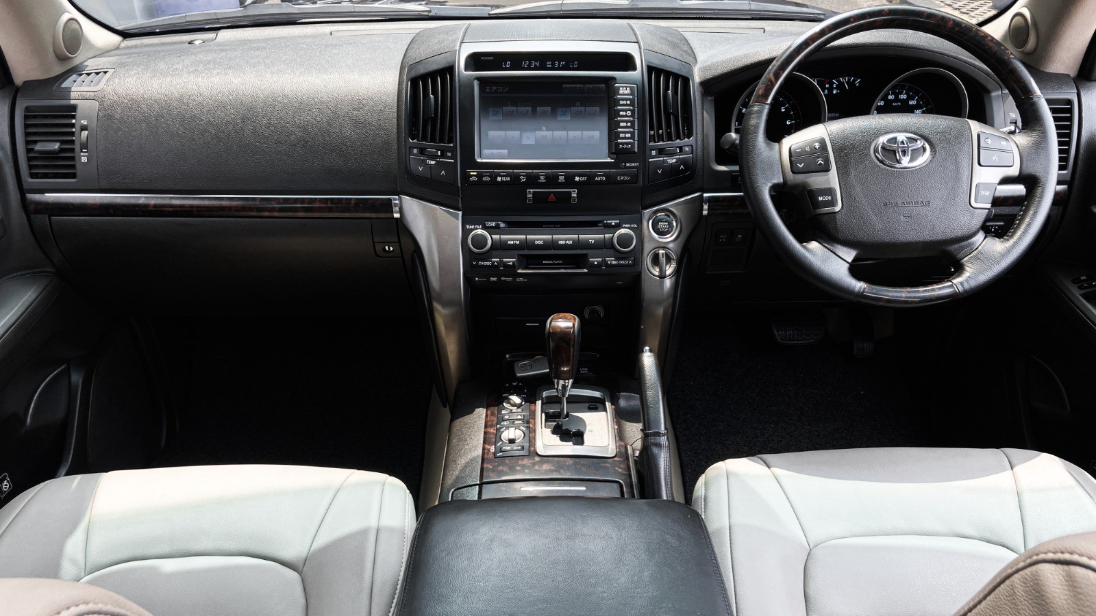 2010 Toyota Land Cruiser  2010 Toyota Land Cruiser