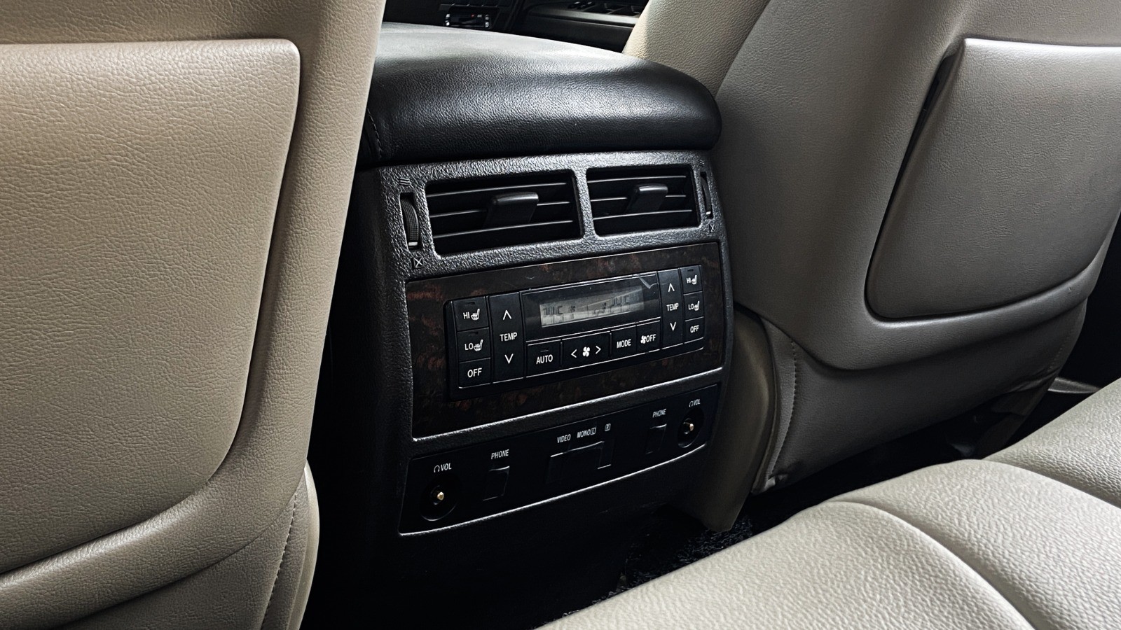 2010 Toyota Land Cruiser  2010 Toyota Land Cruiser