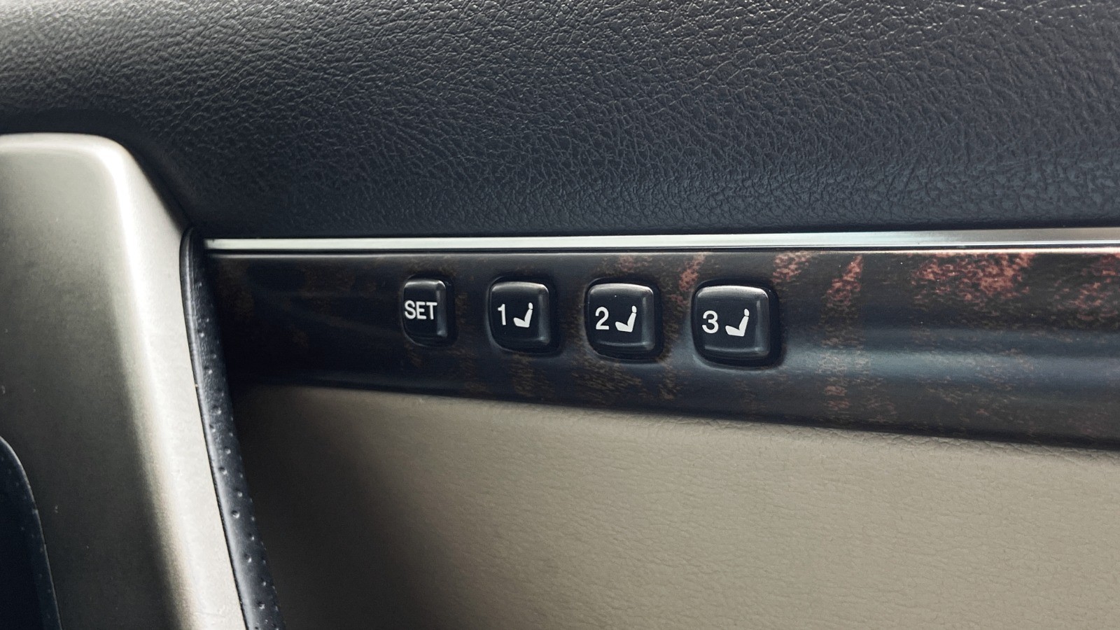 2010 Toyota Land Cruiser  2010 Toyota Land Cruiser