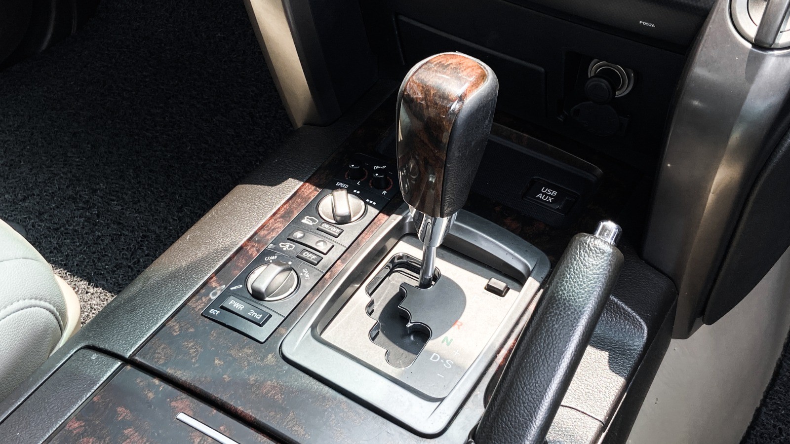 2010 Toyota Land Cruiser  2010 Toyota Land Cruiser