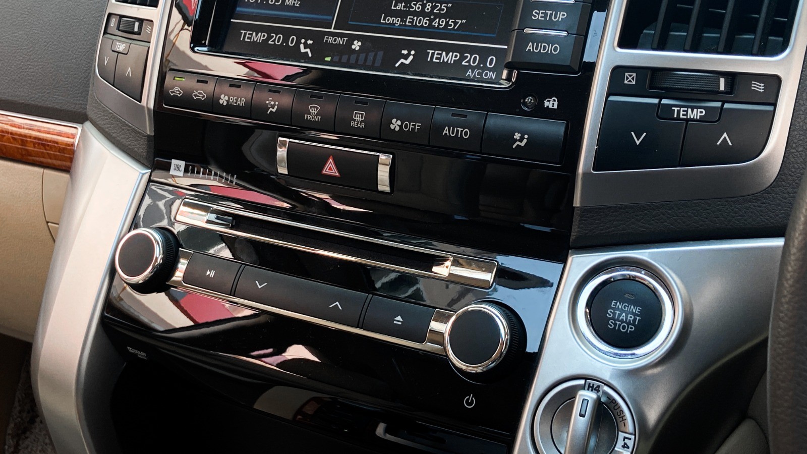 2013 Toyota Land Cruiser 2013 Toyota Land Cruiser