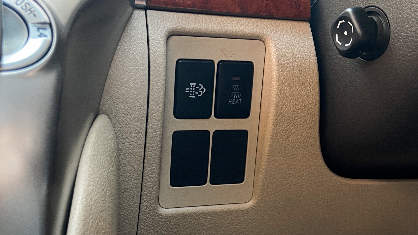 2013 Toyota Land Cruiser 2013 Toyota Land Cruiser