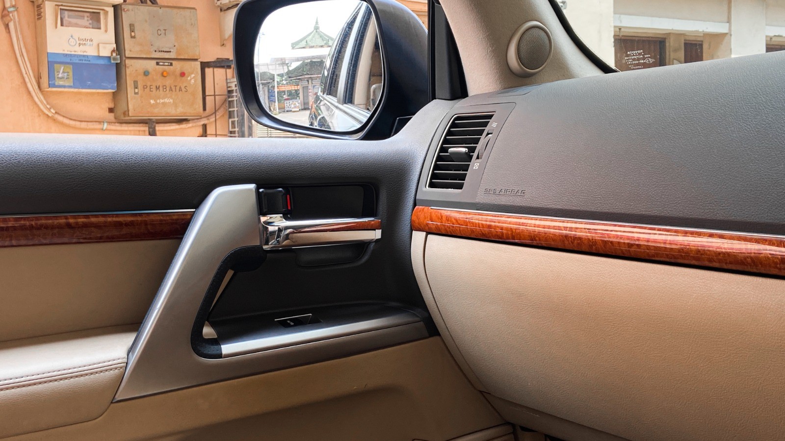 2013 Toyota Land Cruiser 2013 Toyota Land Cruiser