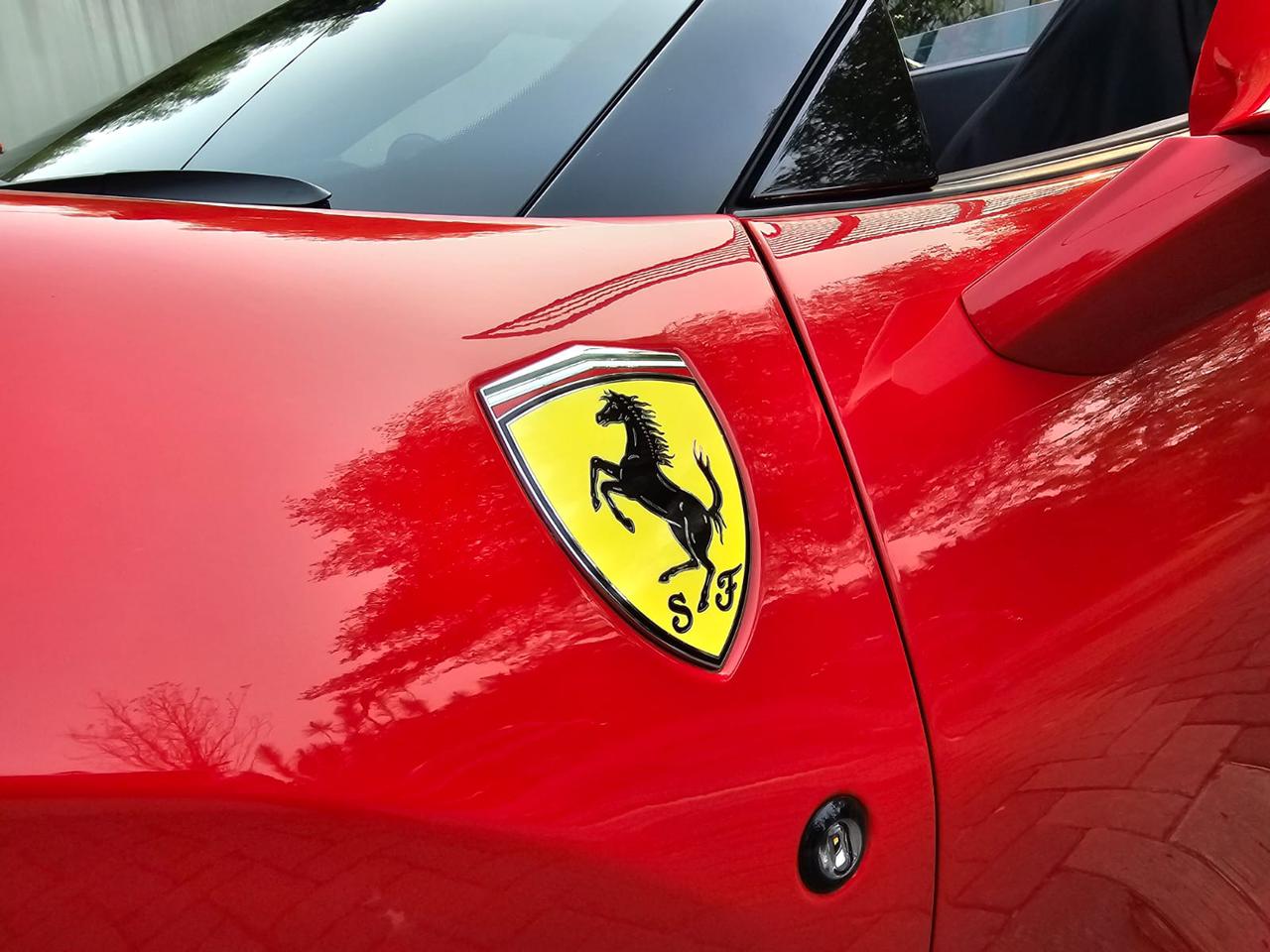 2023 Ferrari F8 Spider 3.9L V8 2023 Ferrari F8 Spider 3.9L V8