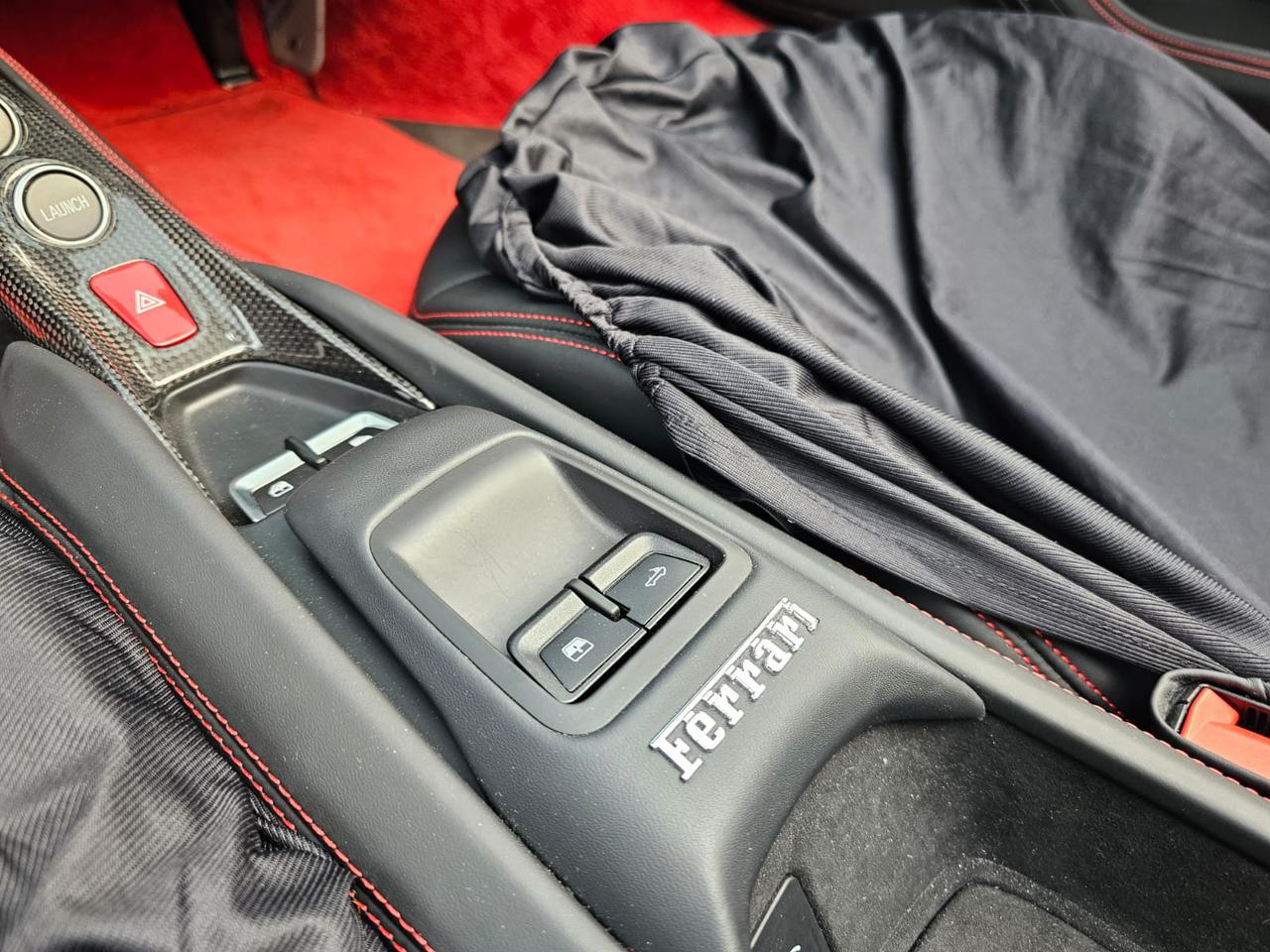 2023 Ferrari F8 Spider 3.9L V8 2023 Ferrari F8 Spider 3.9L V8