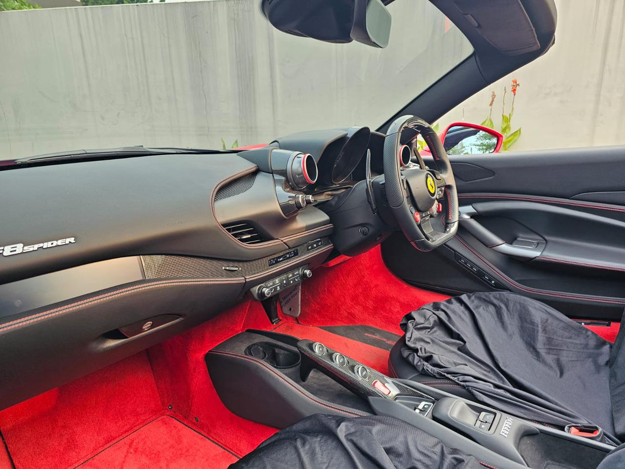 2023 Ferrari F8 Spider 3.9L V8 2023 Ferrari F8 Spider 3.9L V8