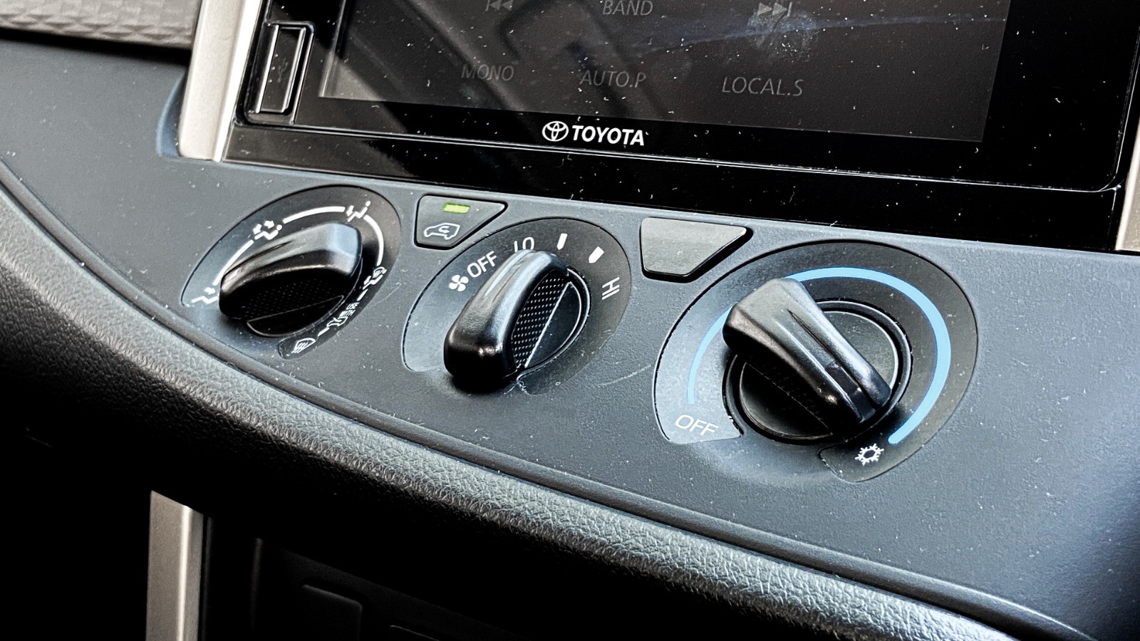 2022 Toyota Innova 2022 Toyota Innova