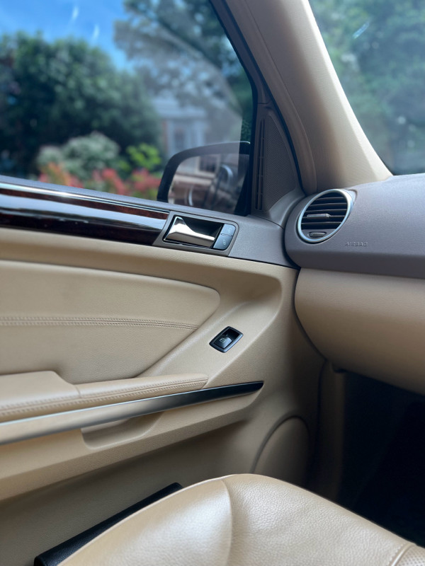 2010 Mercedes Benz ML-Class 2010 Mercedes Benz ML-Class